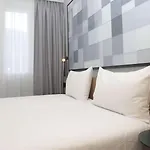 Ibis Otel