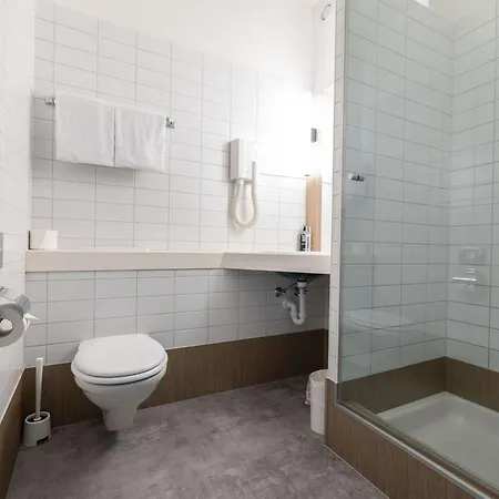 Otel Ibis 3*