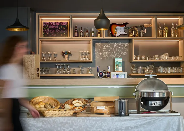 イビス 3* クール